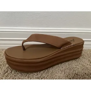 NIB FREE PEOPLE Haven Brown Platform Flip Flops Sandals SZ: 10