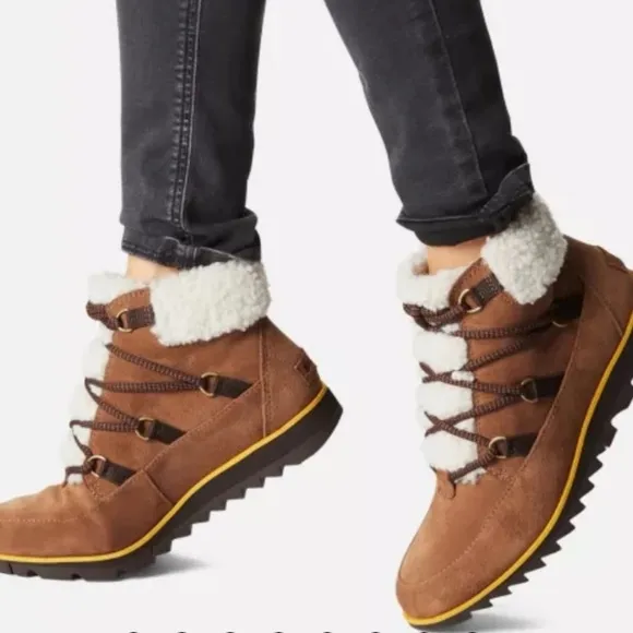 NIB HARLOW™ LACE COZY BOOTS | Brown fur sherpa Size 7.5