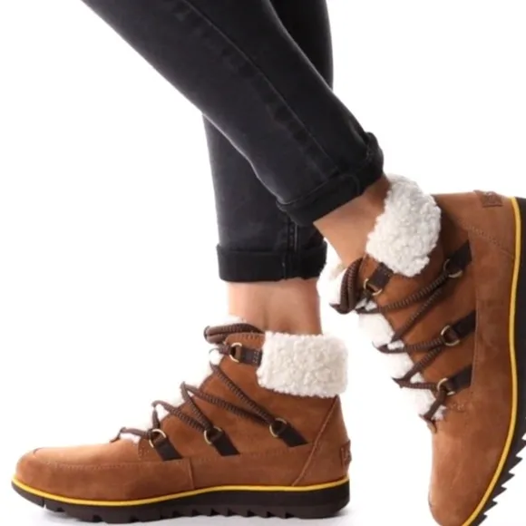 NIB HARLOW™ LACE COZY BOOTS | Brown fur sherpa Size 7.5