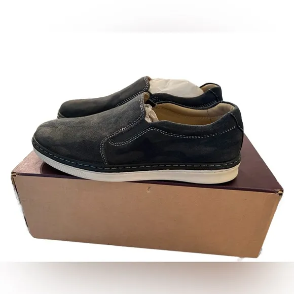 NIB Johnston &amp; Murphy Big Kid McGuffey Slip On Shoes in Dark Gray Camo Suede
