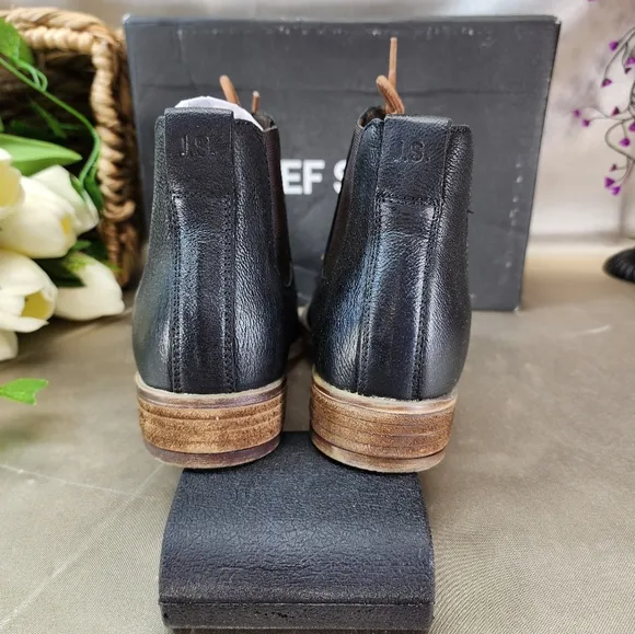 NIB Josef Seibel Sienna 83 Bootie