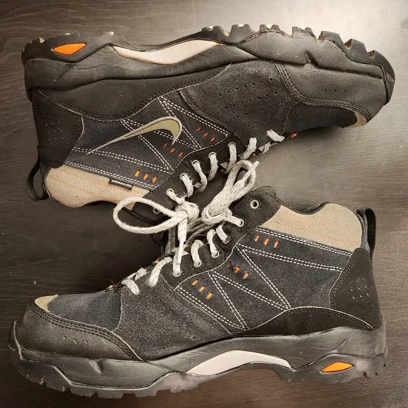 Nike ACG Salbolier Black Hiking Waterproof Shoes Men’s Size 10.5