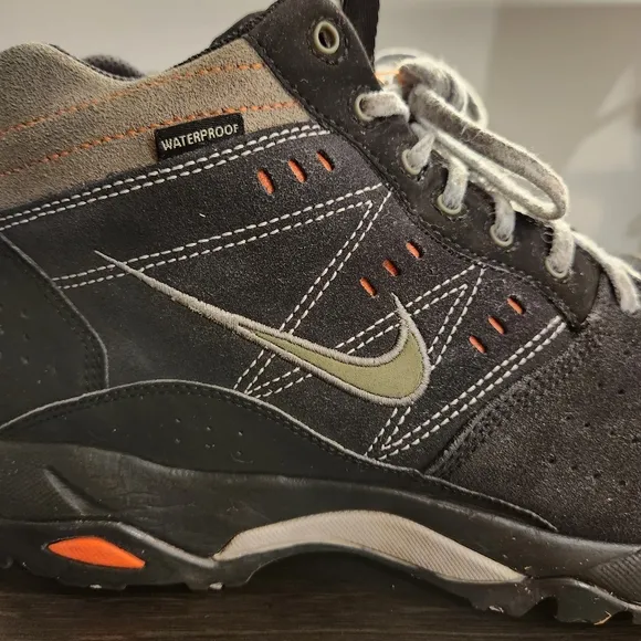 Nike ACG Salbolier Black Hiking Waterproof Shoes Men’s Size 10.5