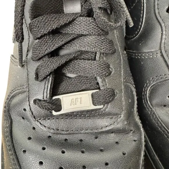 Nike Air Force 1 '07 Low Triple Black Mens Size 9 Sneakers‎ 315122-001 Retro SU