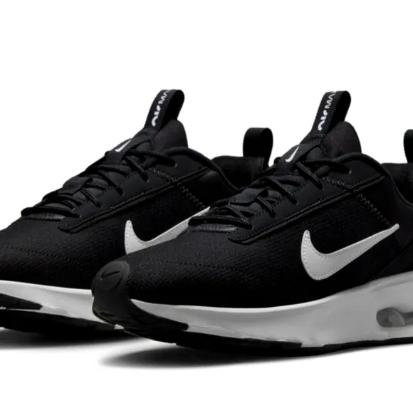 Nike Air Max Intrlk Lite Women's Shoes, Black/White, Size 7 NEW IN BOX NWT