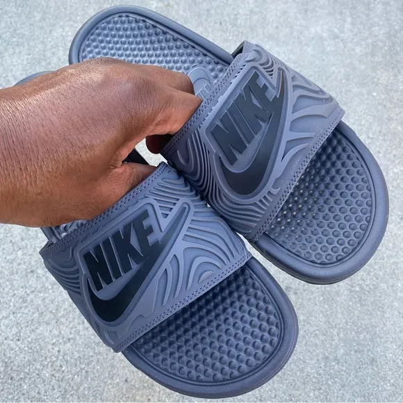 NIKE BENASSI SE JUST DO IT SLIDES DARK GREYS 3Ds