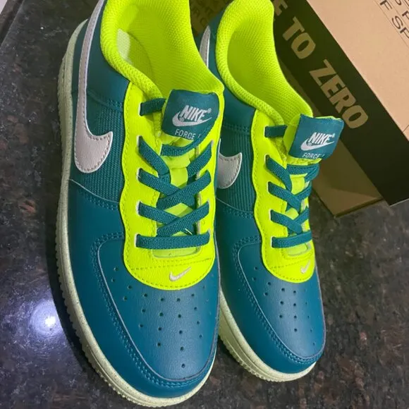 NIKE FORCÉ 1 CRÁTER BRIGHT SPRUCE/PHANTON SIZE 3Y