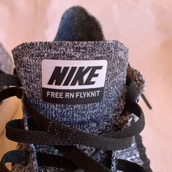 Nike Free RN Flyknit Black and White Running Shoes Black Gray Oreo Size 9.5