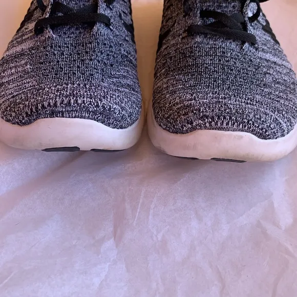Nike Free RN Flyknit Black and White Running Shoes Black Gray Oreo Size 9.5