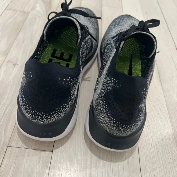 Nike Free Run Flyknit Men's Grey Road Running Shoes Size 8.5