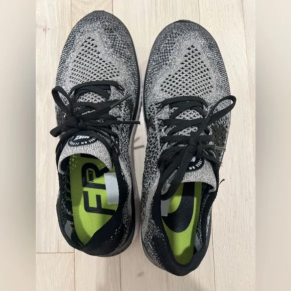 Nike Free Run Flyknit Men's Grey Road Running Shoes Size 8.5
