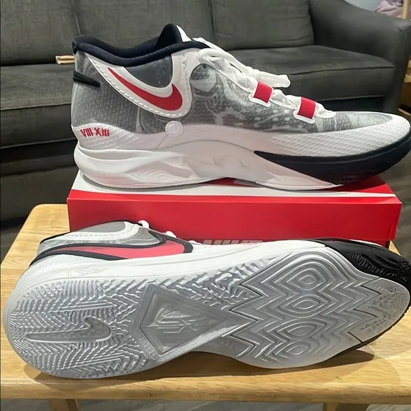 Nike Kyrie 8 size 18 New without box