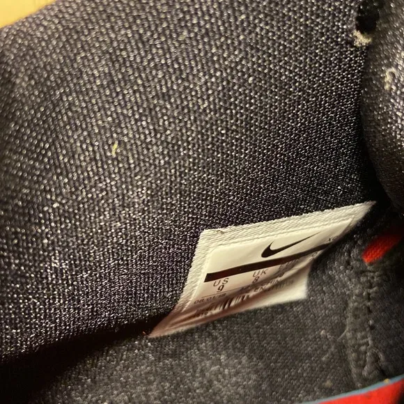 Nike Men's Black and Red Basketball Shoes