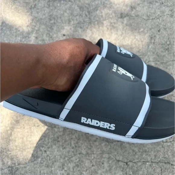 NIKE OFFCOURT SLIDE RAIDERS NFL LAS VEGAS OAKLAND BLACK
