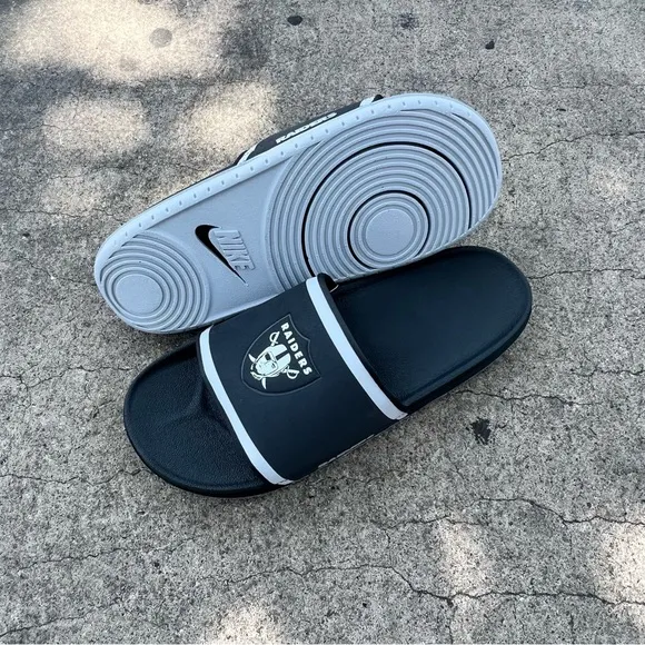 NIKE OFFCOURT SLIDE RAIDERS NFL LAS VEGAS OAKLAND BLACK