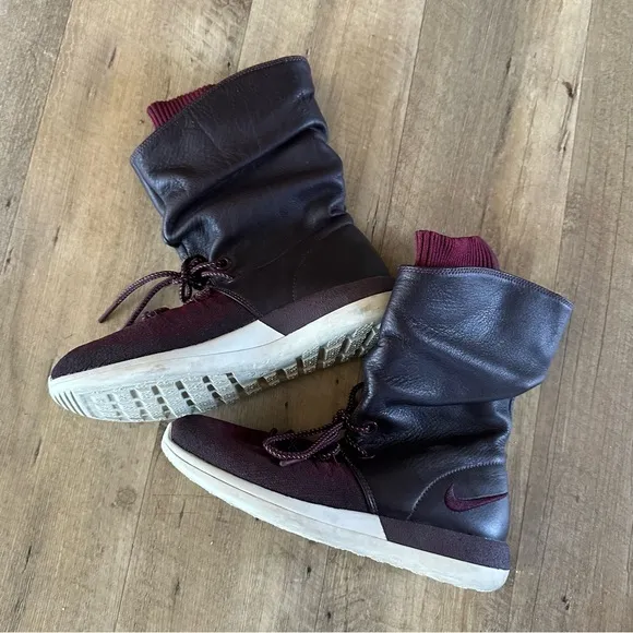 Nike Roshe Two Flyknit Hi Burgundy Sneaker Boot