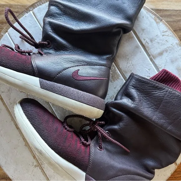 Nike Roshe Two Flyknit Hi Burgundy Sneaker Boot