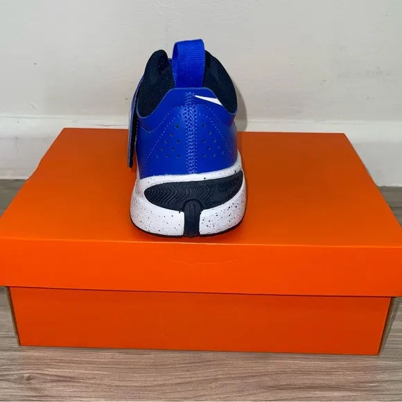 Nike Team Hustle D 11 BlueBig Kids' Basketball Shoes