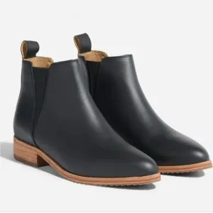 Nisolo Chelsea Black Leather Ankle Boots, size 6