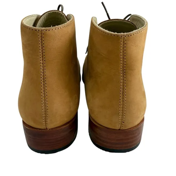 Nisolo Issa Tan Leather Almond Toe Lace-Up Chukka Boots Women's Size 6.5