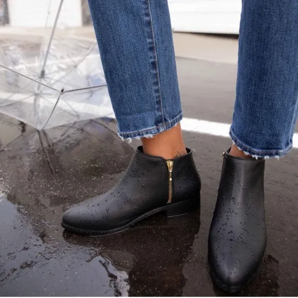Nisolo Lana Ankle Boots Black