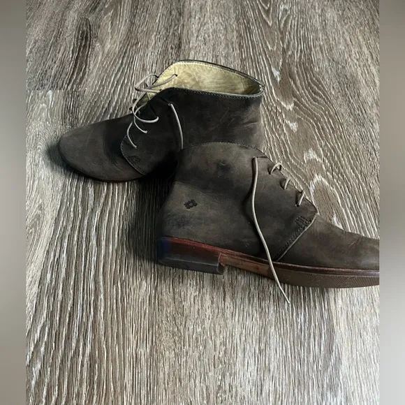 Nisolo size 7 boots