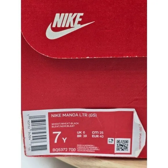 NWB Nike Manoa LTR Big Kids' Boots Wheat  Size 7Y
