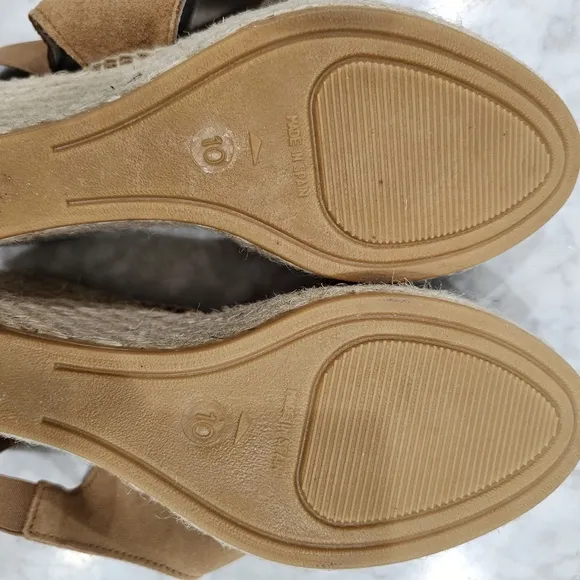 NWOB Andre Assous Suede Camel Espadrille Wedge Sandals size 10‎