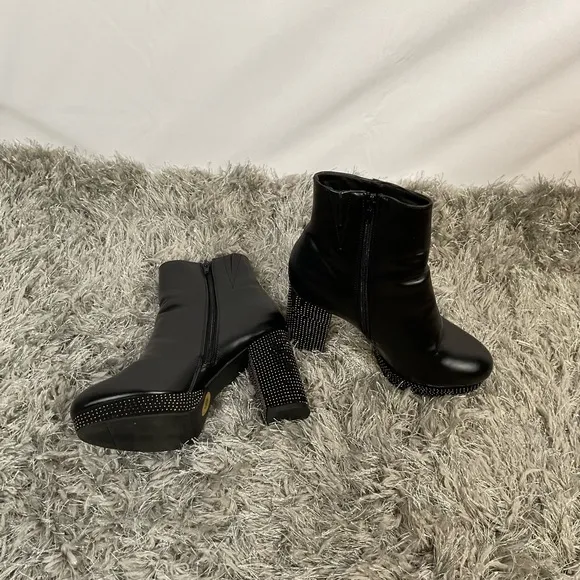 NWOB Disco Ankle Boots