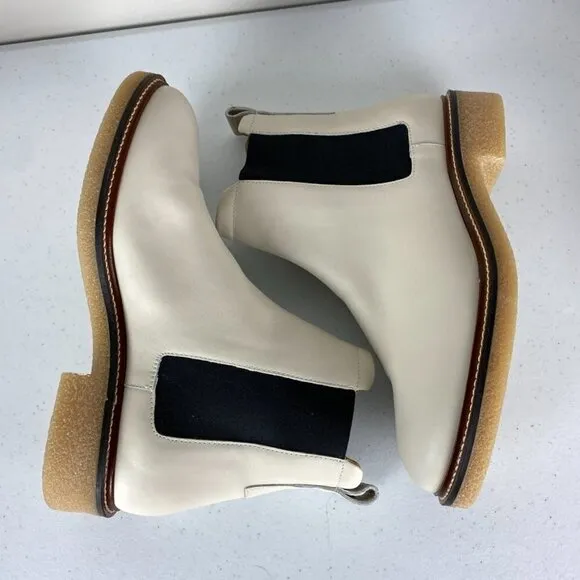 NWOB Everlane The Chelsea Boots Ivory Platform Booties Leather 9 Gum Soles