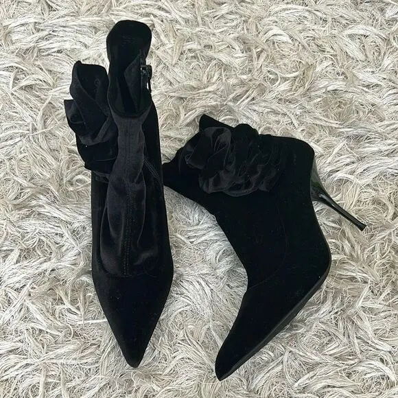 NWOB Jeffrey Campbell Florette Velvet Pointed Toe Sock Ankle Boots Black Sz 8.5