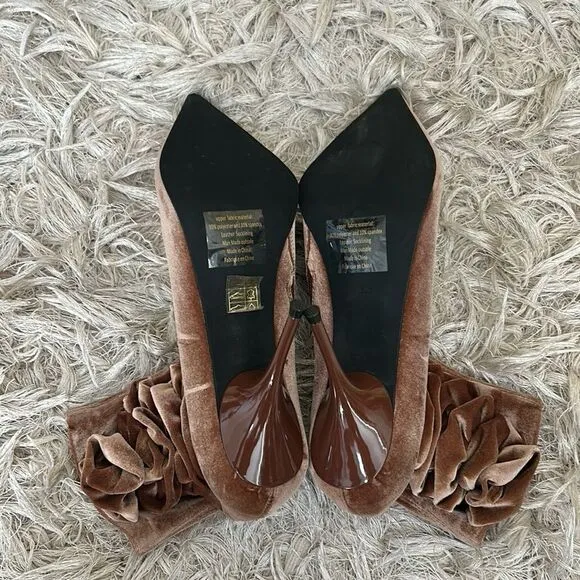 NWOB Jeffrey Campbell Florette Velvet Pointed Toe Sock Ankle Boots Tan size 8.5