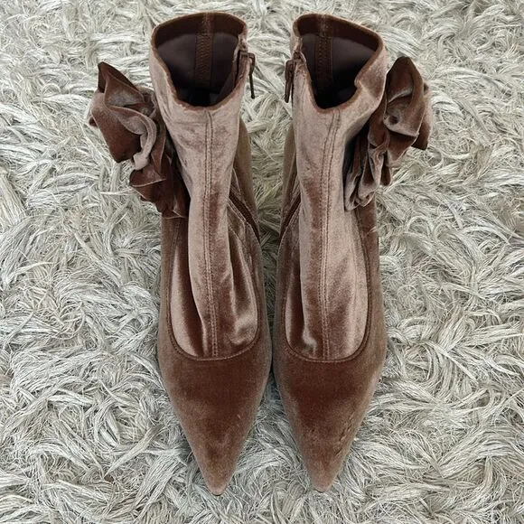 NWOB Jeffrey Campbell Florette Velvet Pointed Toe Sock Ankle Boots Tan size 8.5