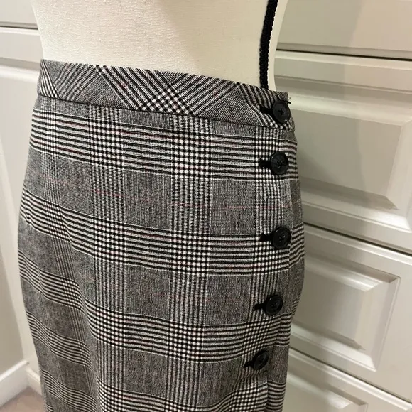 NWOT Banana Republic Wool Blend plaid side button skirt size 4