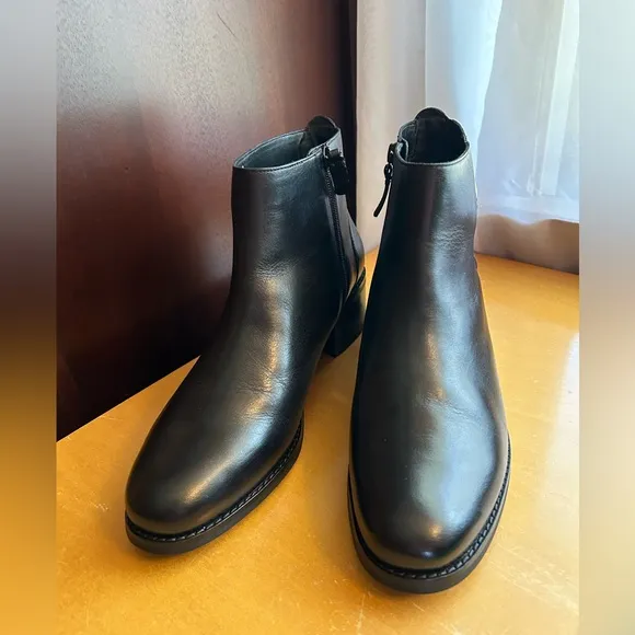 NWOT Cole Haan Ankle Leather Boots