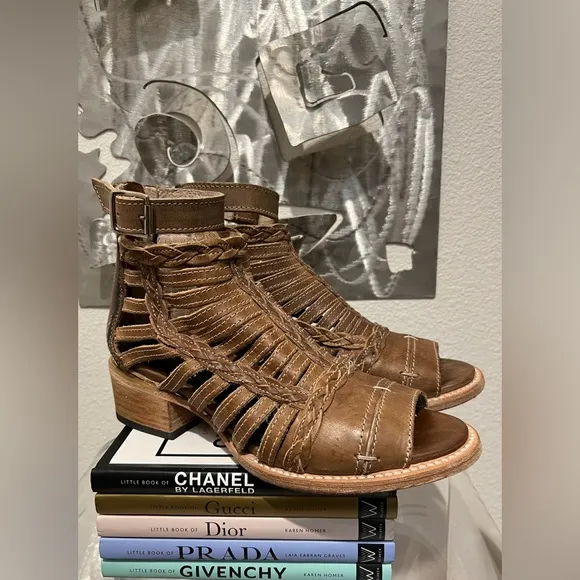 NWOT Freebird by Steven- Galileo Sandal- Brown Braided Leather- Peep Toe- Size 8