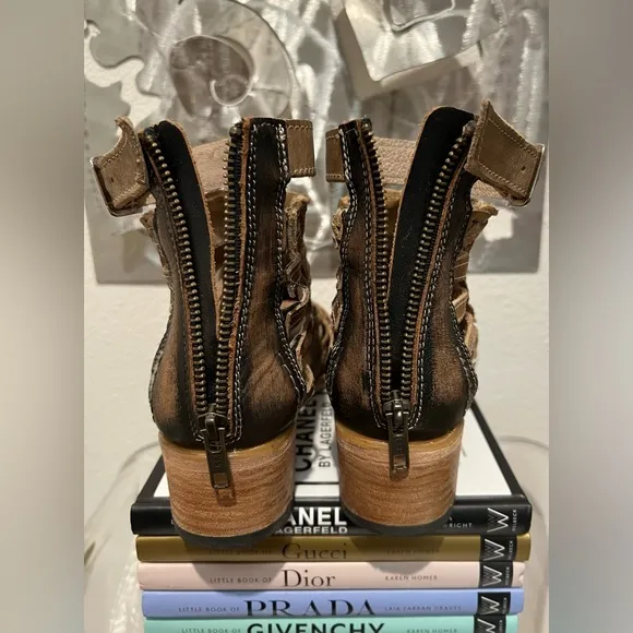 NWOT Freebird by Steven- Galileo Sandal- Brown Braided Leather- Peep Toe- Size 8