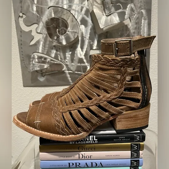 NWOT Freebird by Steven- Galileo Sandal- Brown Braided Leather- Peep Toe- Size 8