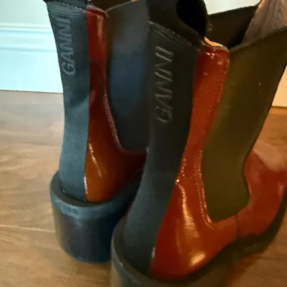 NWOT Ganni Elegant Chestnut Brown Leather Ankle Boots-Size 5, Euro 35