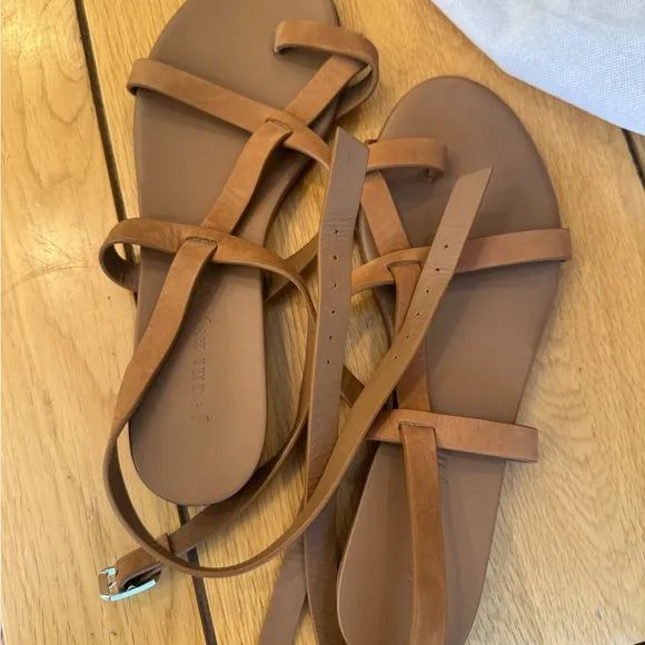 NWOT Jenni Kayne Tan Leather Strappy Sandals with Flat Sole