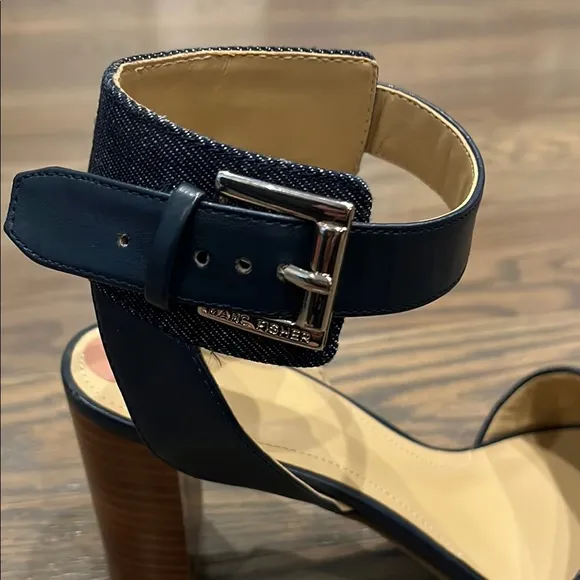 NWOT Marc Fisher Wonen’s Denim Blue Wedge Sandals with Ankle Strap Size 7.5