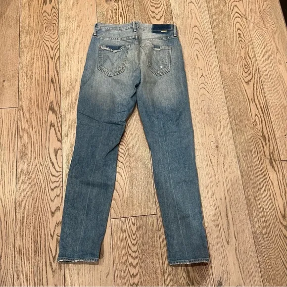 NWOT Mother The Stinger Jeans