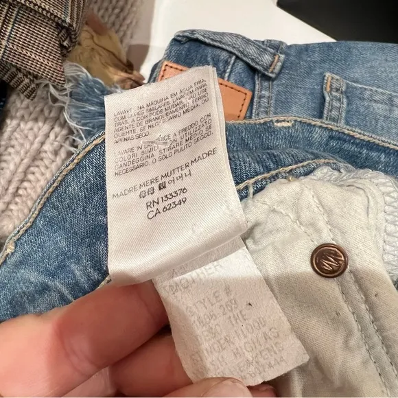 NWOT Mother The Stinger Jeans