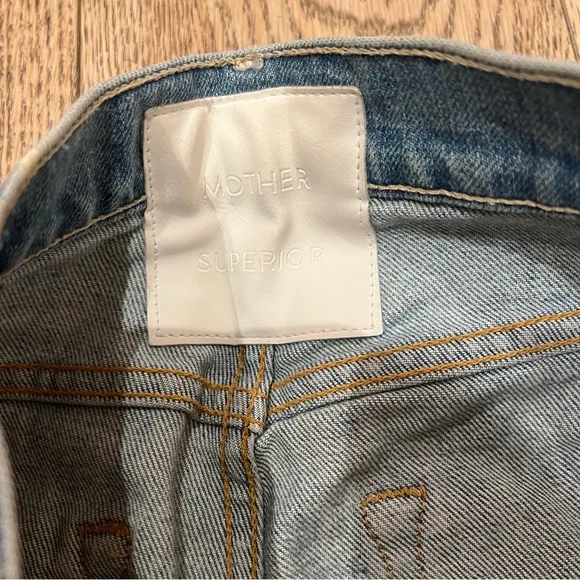 NWOT Mother The Stinger Jeans
