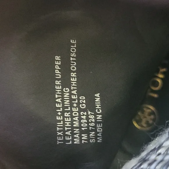 NWOT Tory Burch lug sole boots