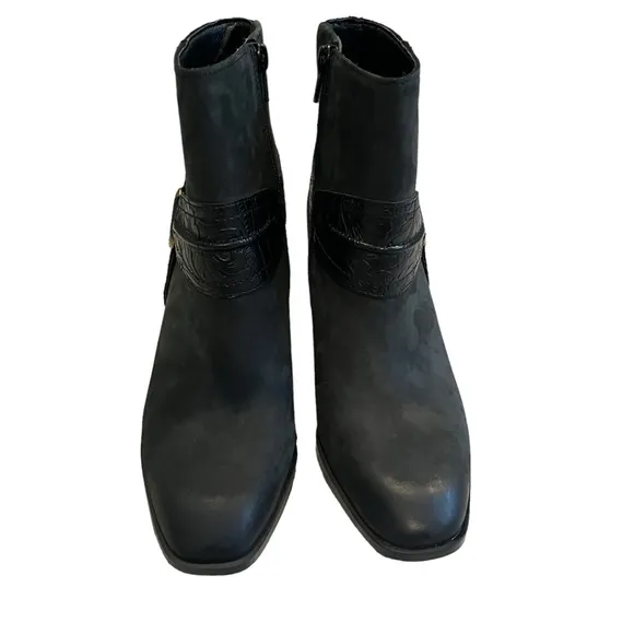 NWOT, Vionic Carnelia Ankle Boots - Black - Water Repellant Leather, Sz 7