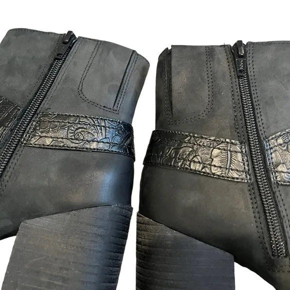 NWOT, Vionic Carnelia Ankle Boots - Black - Water Repellant Leather, Sz 7