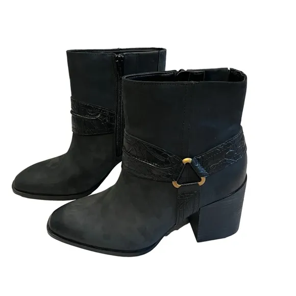 NWOT, Vionic Carnelia Ankle Boots - Black - Water Repellant Leather, Sz 7
