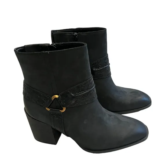 NWOT, Vionic Carnelia Ankle Boots - Black - Water Repellant Leather, Sz 7