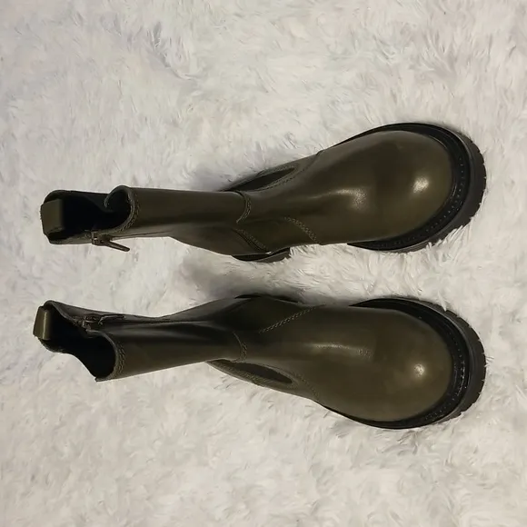 NWOT Zara Chelsea Khaki Leather Ankle Boots Size 36